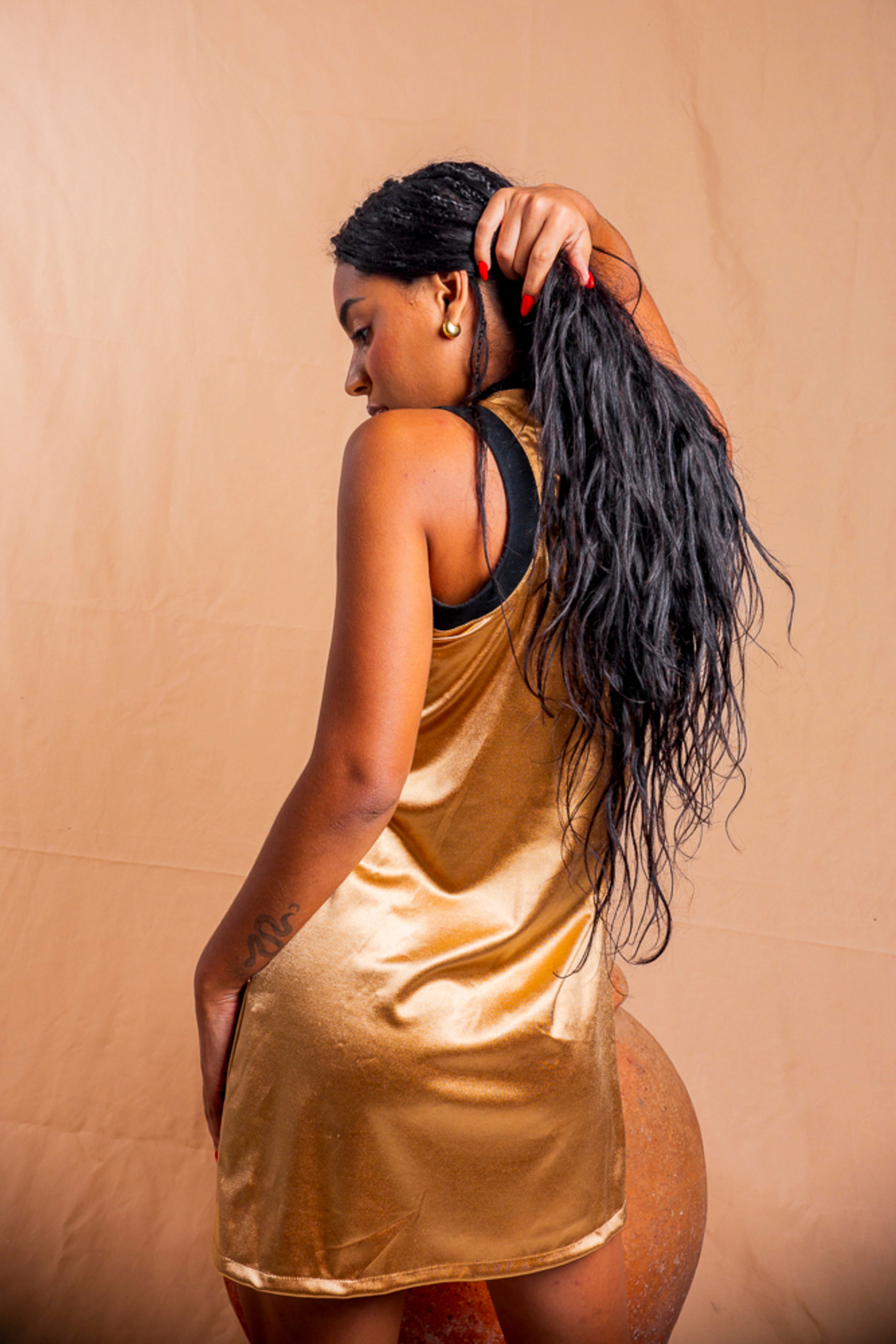 Vestido Regata Esportiva Ouro Líquido