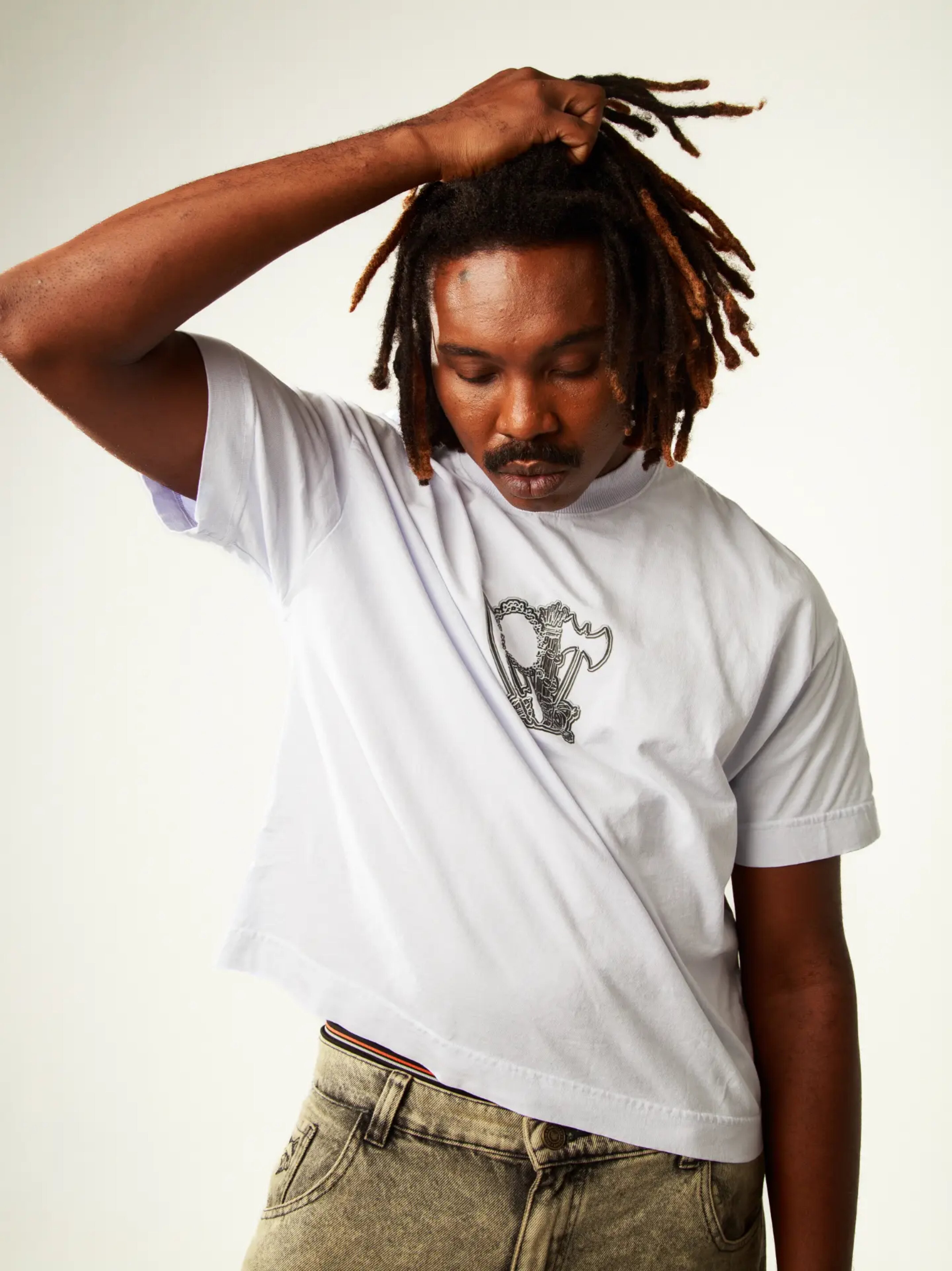 Camiseta Boxy Minha Fé É Forte - Cinza